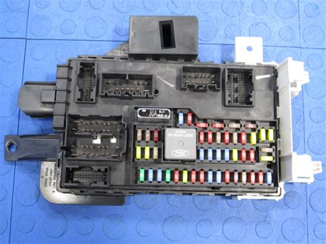 2005 ford mustang smart junction box 13-10|2006 mustang sjb.